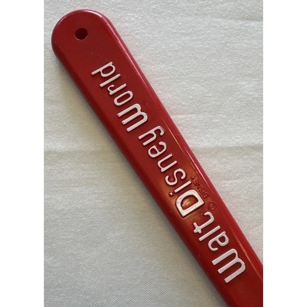 Vintage Minnie Mouse Walt‎ Disney World Back Scratcher, 15.25